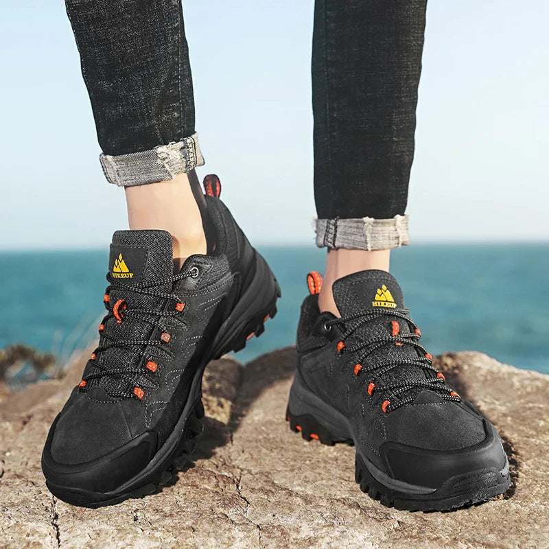 Leather Men Shoes for Men's Casual Shoes Fashion Waterproof Winter Luxury Designer Brand Work Boots Man Non-slip Sneakers