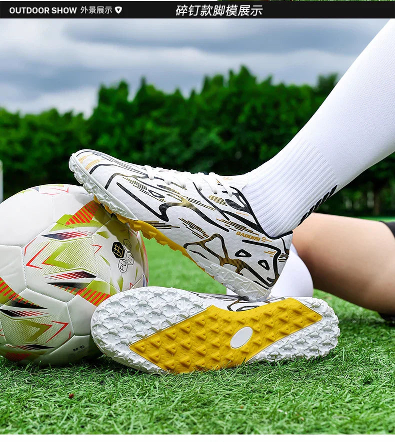 Soccer Shoes Child Football Shoes Outdoor Non-Slip Futsal Shoes Kids Sneakers Boys Low-cut Lightweight Children's Sports Shoes