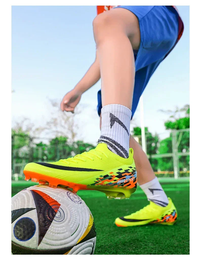 New Men Football Boots Ultralight Soccer Shoes Sport Outdoor Match Unisex Non-Slip Cleats Adult Comfortable Grass High-quality
