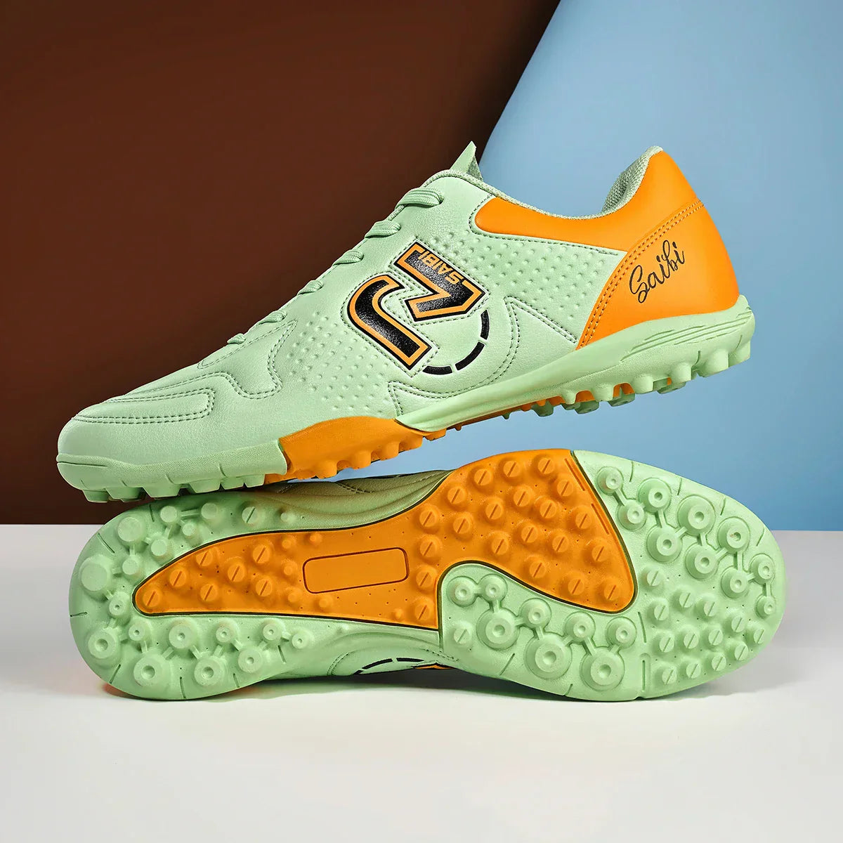 Men's football shoes TF broken nail outdoor sports shoes, wear-resistant and anti slip, exclusive to sports enthusiasts