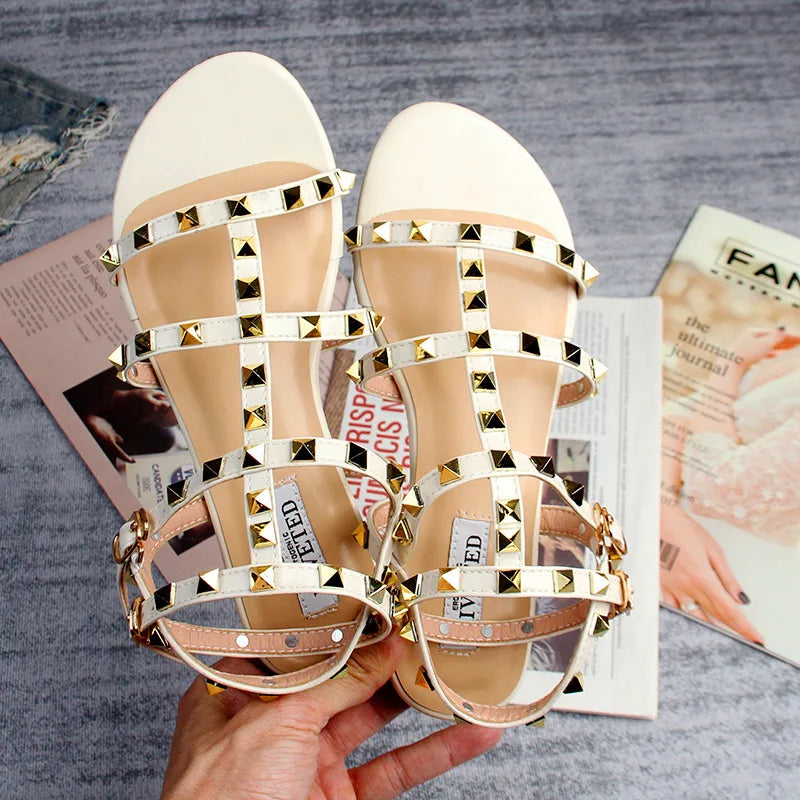 summer women's sandals ladies casual flat shoes simple style Fashion rivet design walking and shopping Large size 41-43