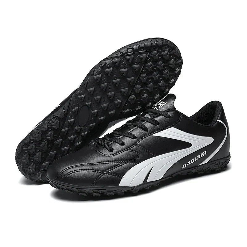 Men Soccer Shoes Breathable Football Boots Futsal Ultralight Professional Training Sneakers Unisex Grass Cleats Match Sport
