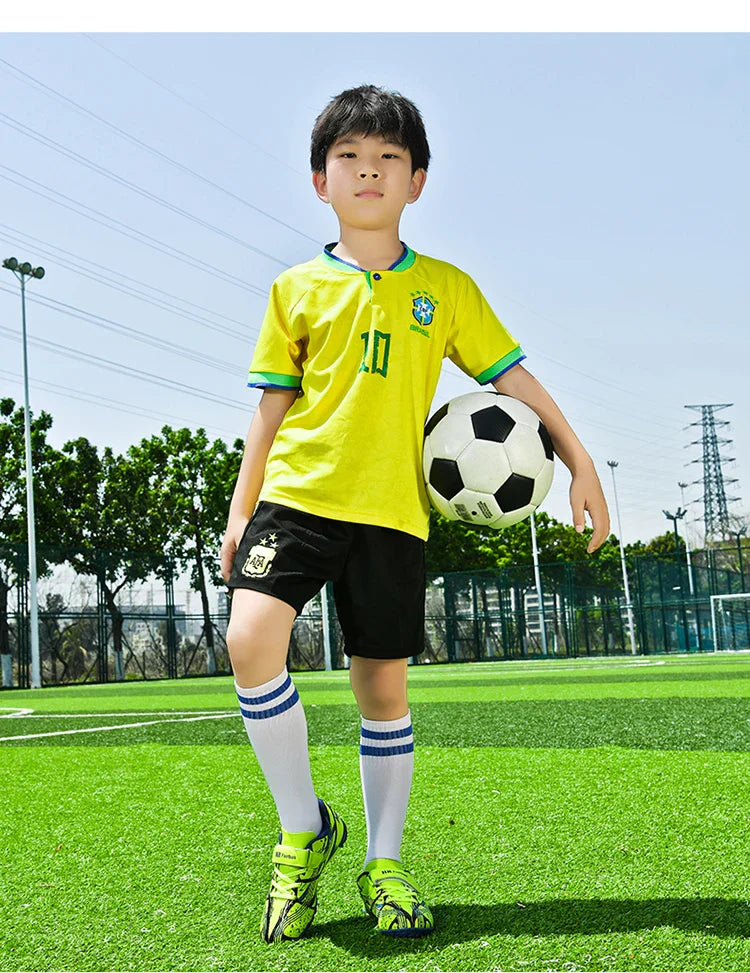 New Men Kids Professional Soccer Shoes Grass Boys Ultralight Football Boots Match Training Shoes Cleats Non-Slip Drop Shipping