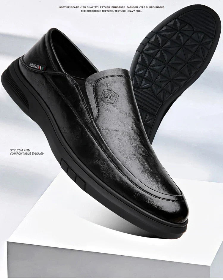 2026 Spring Business Casual Shoes for Men Solid Color New Designer Half Slippers Shoes Male Fashion Soft Sole Leather Shoe Man