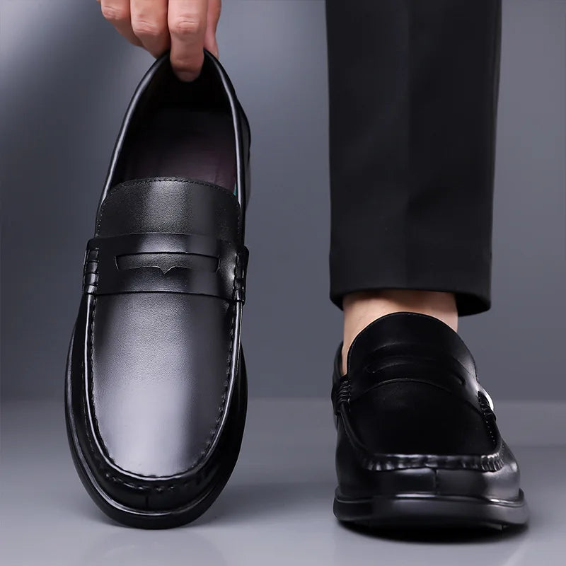 2026 Summer New Men's Breathable Leather Loafers Slip-On Hollow Out Casual Business Casual Shoes for Man Flat Driving Shoes Male