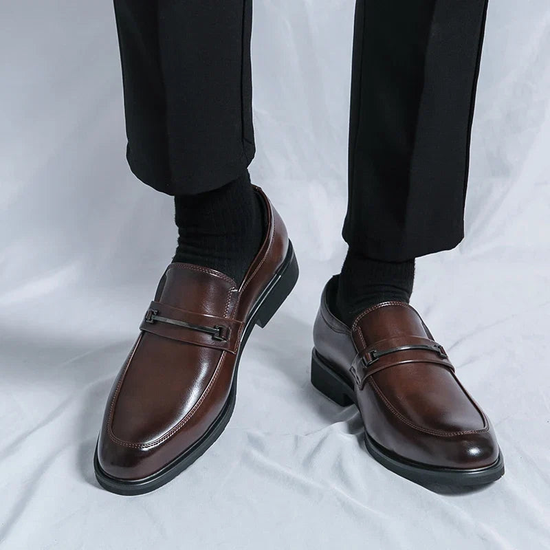 Men's Formal Leather Shoes Classic Style Slip On Loafers Round Toe Breathable Non-Slip Business Dress Wedding Office Casual Shos