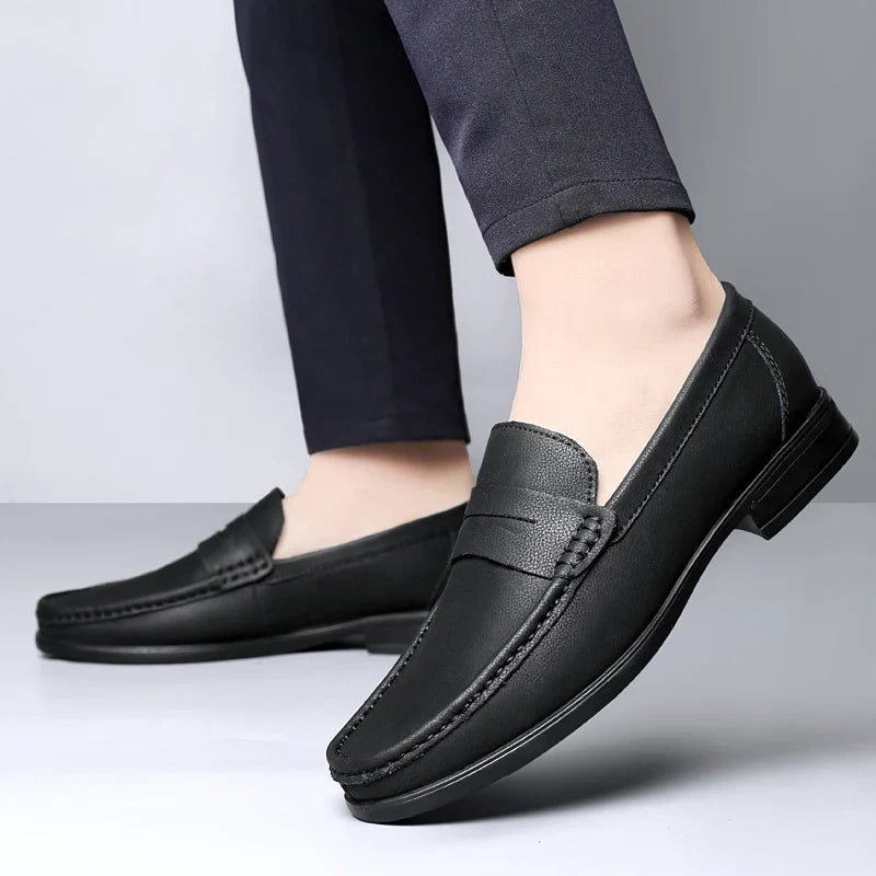 Men's New Style Business Formal Loafers Comfortable Breathable Office Casual Shoe Anti-Slip Outdoor Wear-Resistant Walking Shoes