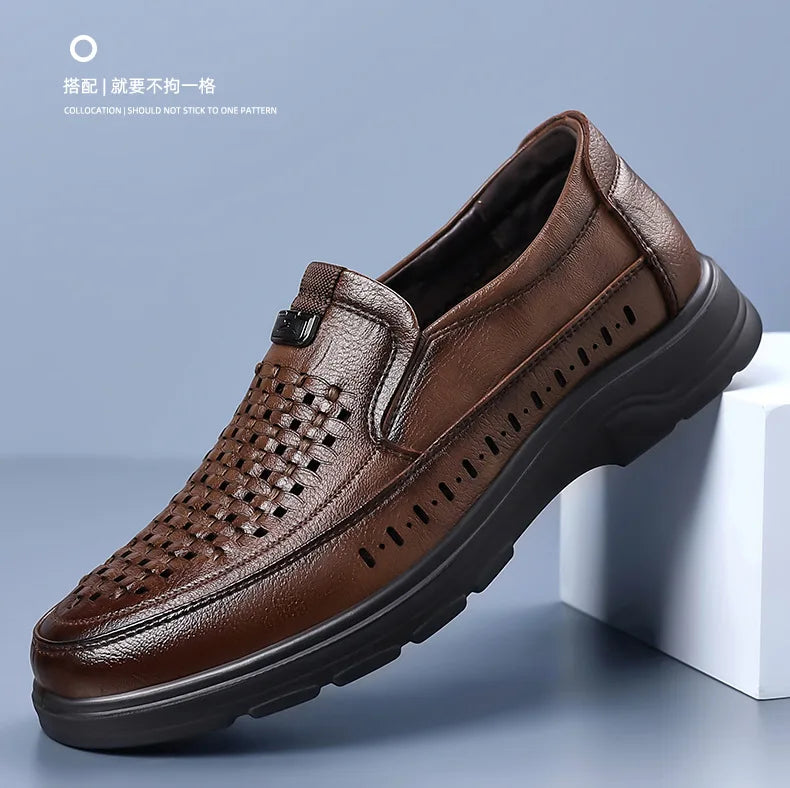 Summer New Designer Hallow Leather Shoes Man Breathable Soft Sole Business Casual Shoes Male Fashion Loafers Shoes for Man