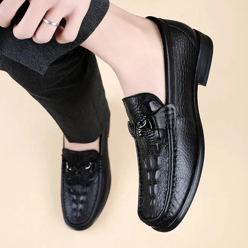 High Quality Round Toe Breathable Loafers Fashionable Brand Men's Comfortable Crocodile Patterned Casual Cowhide and Bean Shoes