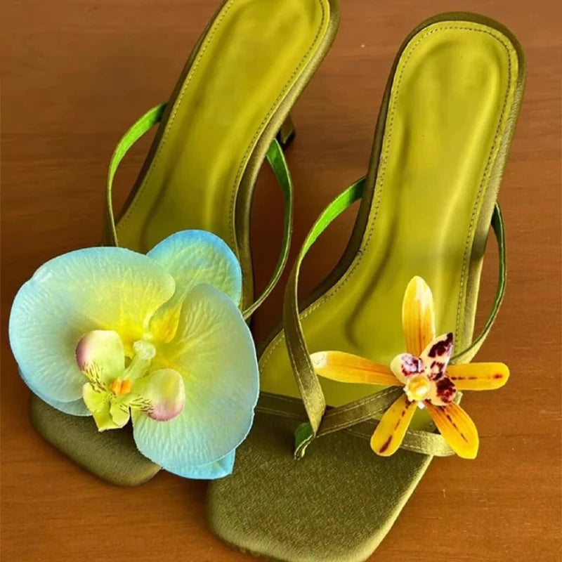 Hawaii Asymmetrical Flower Sandals,Silk Fairy Clip Toe Thin Heels,Women Beach Vacation Flip Flop Sandal,2025 Summer Dress Shoes