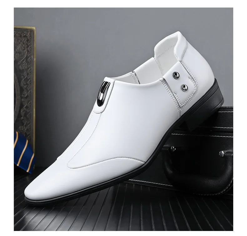 Patent Leather Casual Business Shoes for Men Solid Color Fashion Leather Shoes Male Spring Autumn New Designer Brogue Shoe Man