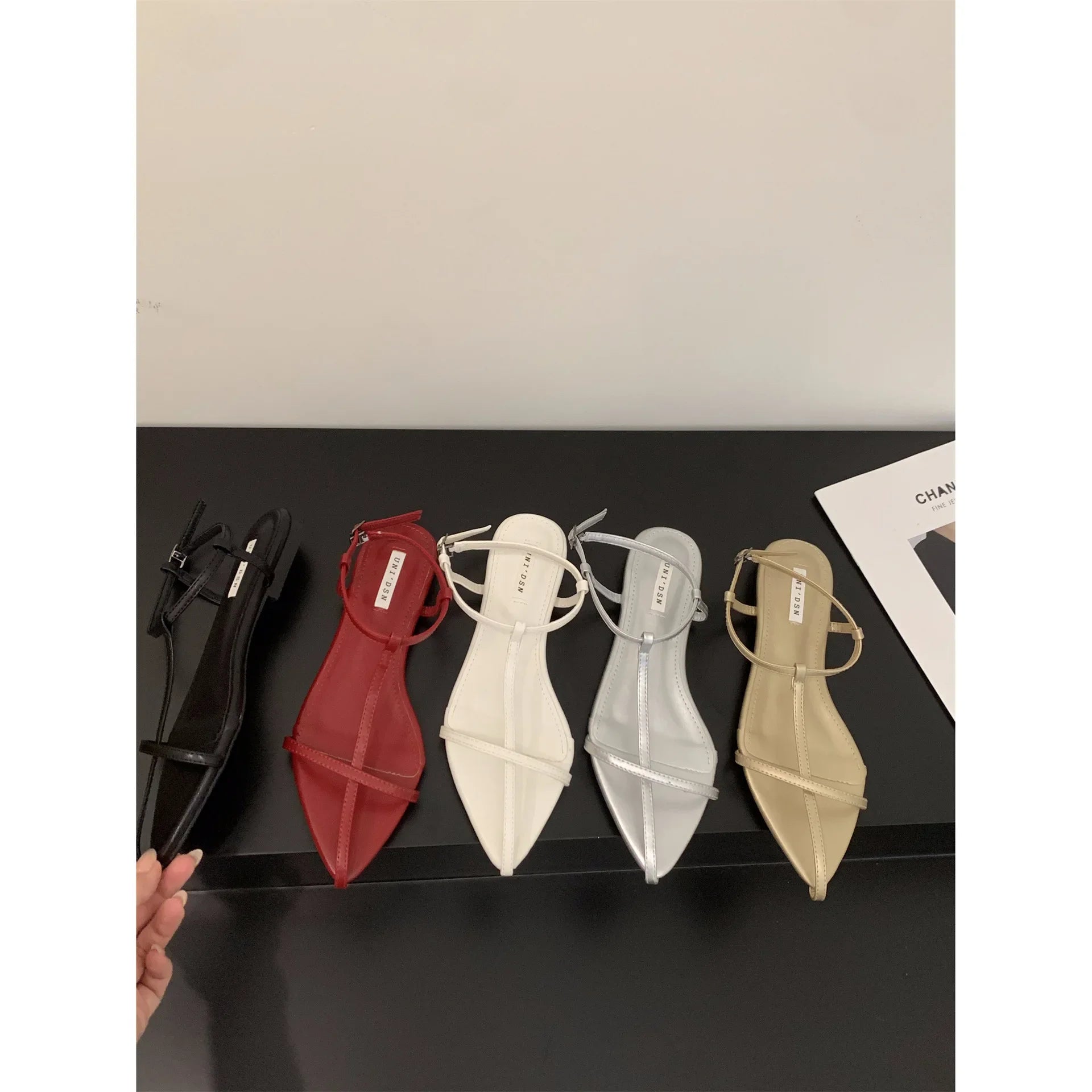 2025 Ladies Shoes Summer Sandals Suit Female Beige Open Toe Clear New Black Peep Low Girls Comfort Pointed Flat Casual Sandals